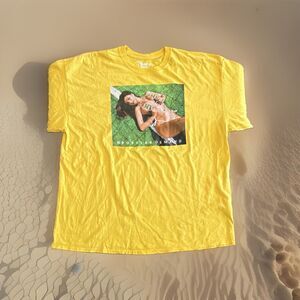 BIG & TALL Popular Demand Yellow Graphic Print TShirt Size 2XL Gooner Babe GUC